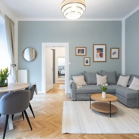 Apartment With Balcony - Trendy Neighborhood Wenen Buitenkant foto