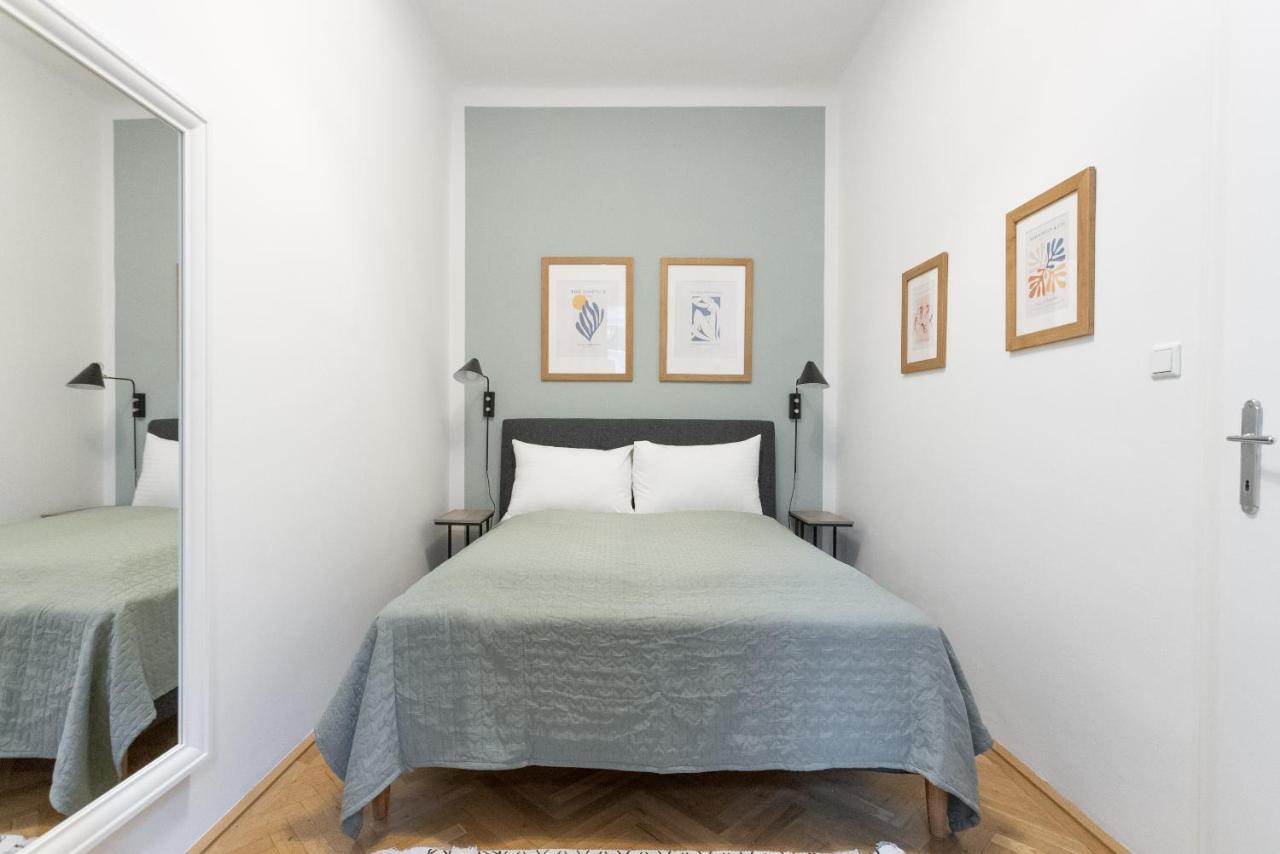 Apartment With Balcony - Trendy Neighborhood Wenen Buitenkant foto