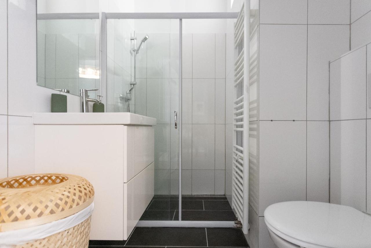 Apartment With Balcony - Trendy Neighborhood Wenen Buitenkant foto